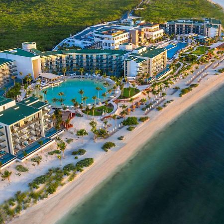 Haven Riviera Cancun (Adults Only) Alfredo V. Bonfil Bagian luar foto Aerial view of the resort
