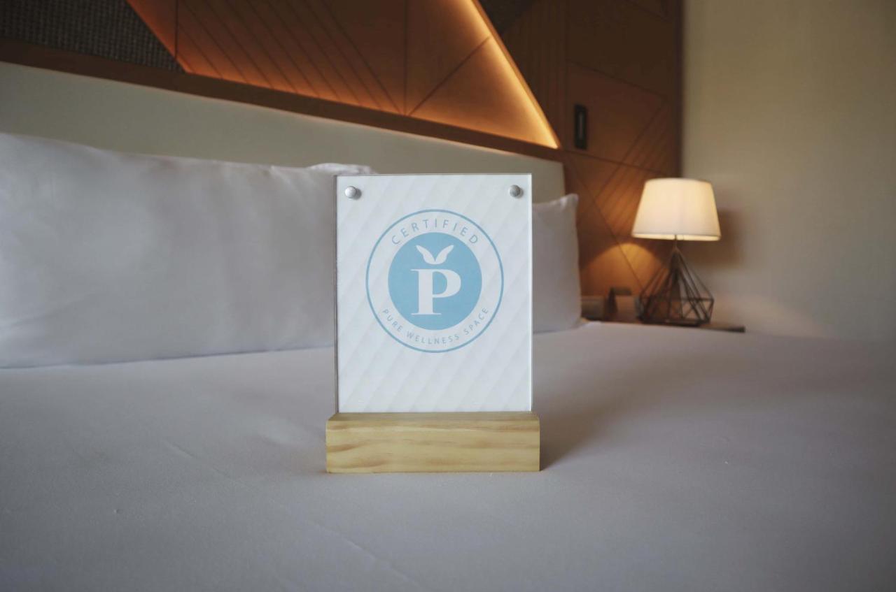 Haven Riviera Cancun (Adults Only) Alfredo V. Bonfil Bagian luar foto A sign in a hotel room