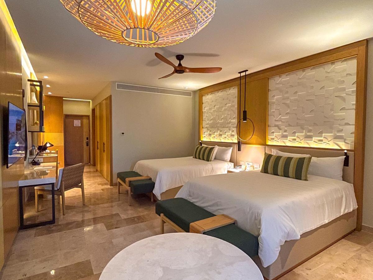 Haven Riviera Cancun (Adults Only) Alfredo V. Bonfil Bagian luar foto Junior Suite at the Grand at Moon Palace