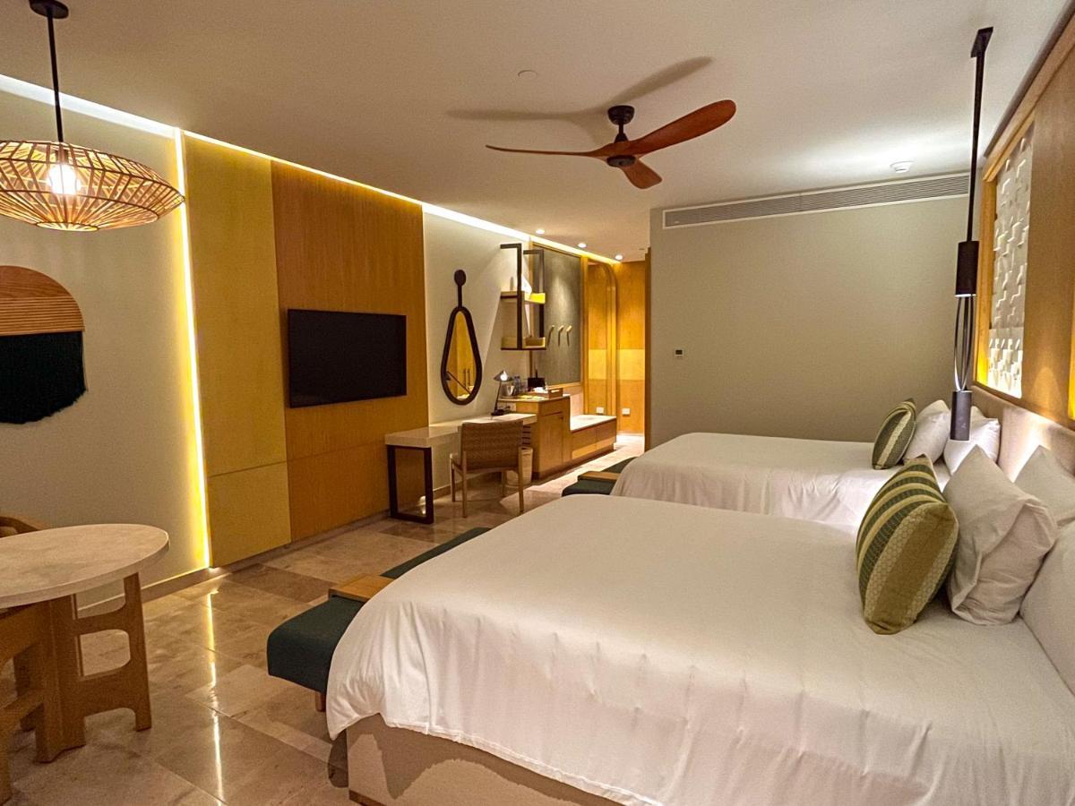 Haven Riviera Cancun (Adults Only) Alfredo V. Bonfil Bagian luar foto Deluxe Oceanfront Room