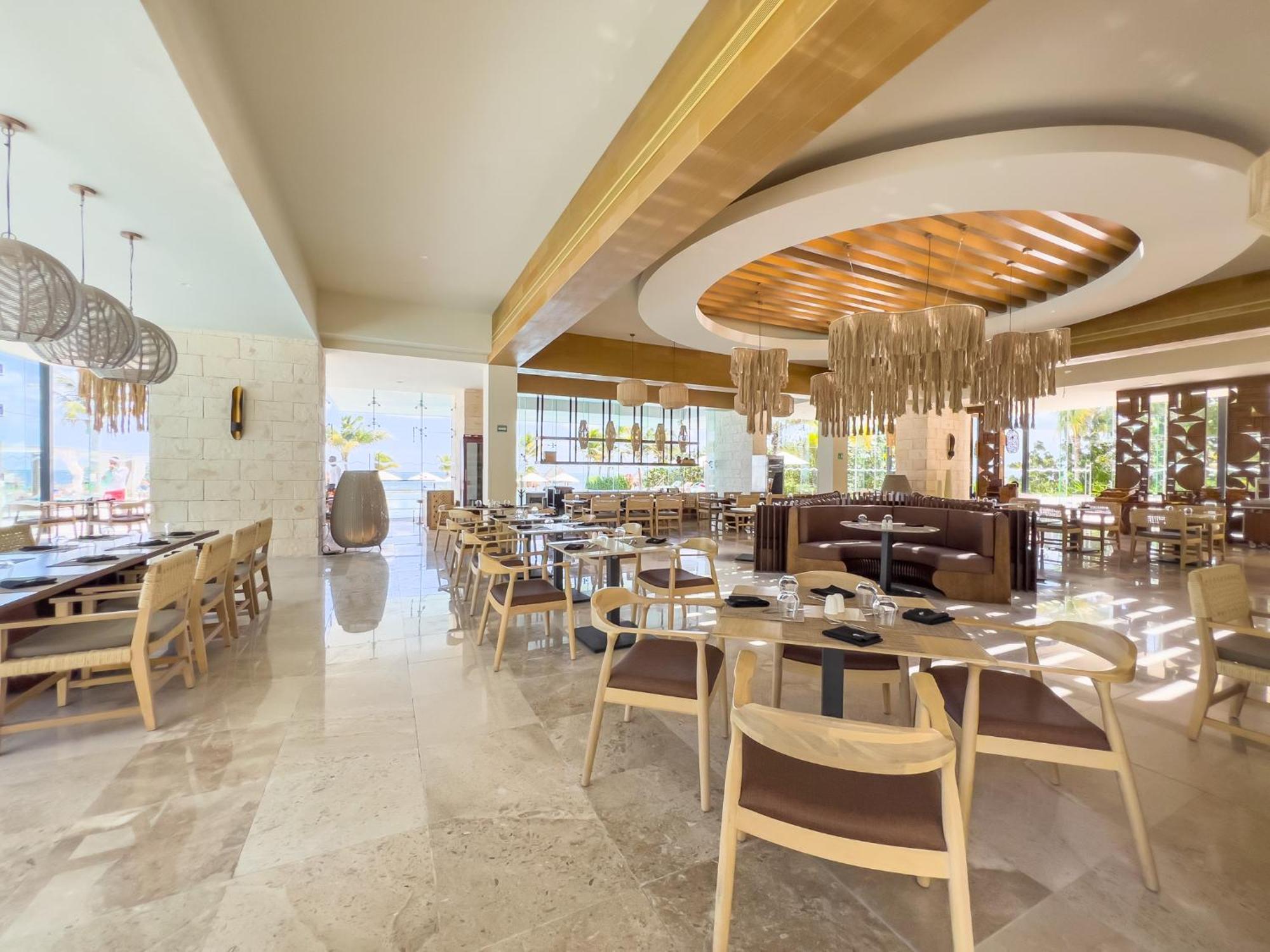 Haven Riviera Cancun (Adults Only) Alfredo V. Bonfil Bagian luar foto The restaurant